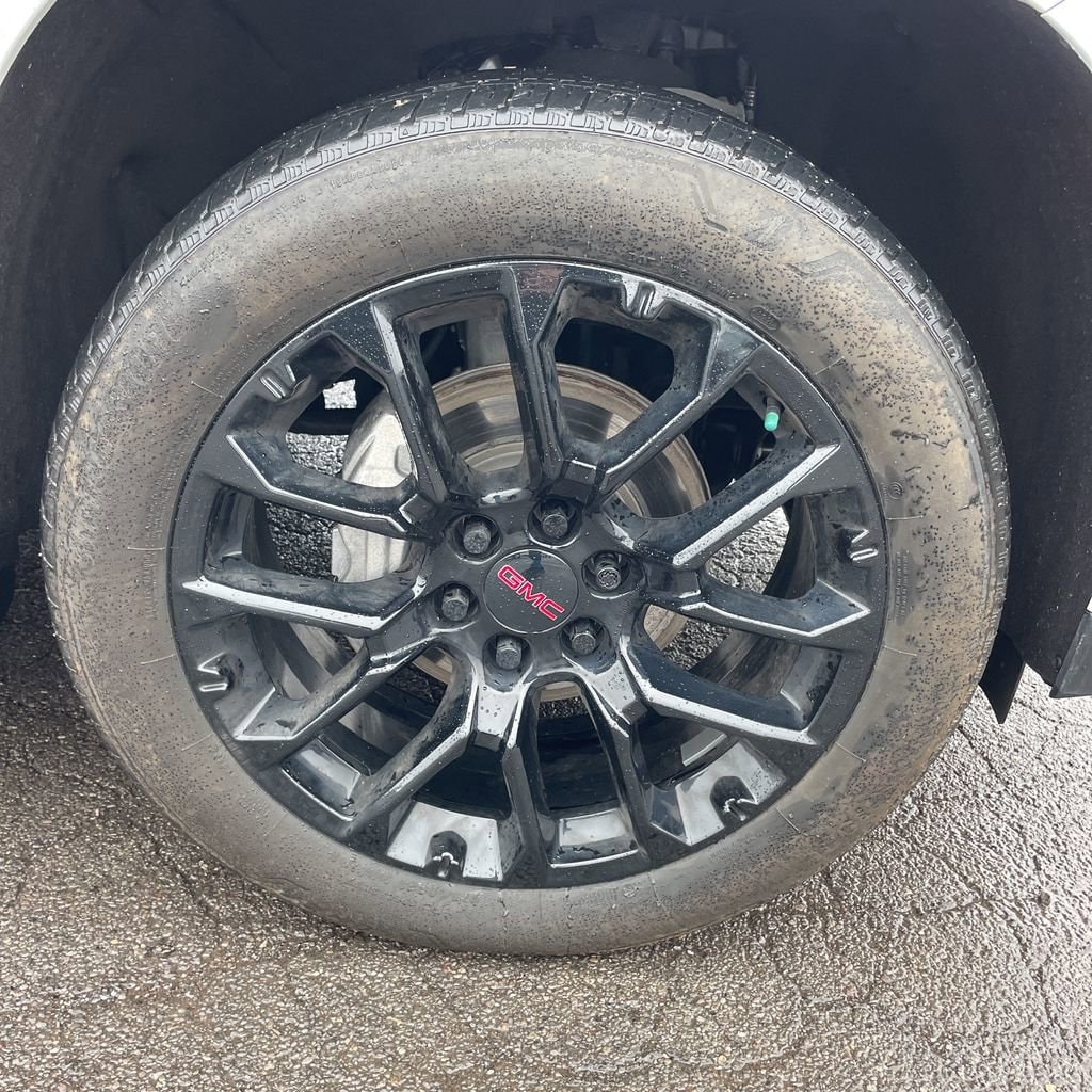2024 GMC Yukon XL Denali - Photo 13