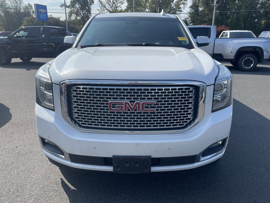 2017 Gmc Yukon XL Denali photo 2