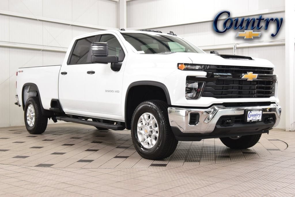 Summit White 2026 Chevrolet Silverado 3500HD Pickup Truck Four-Wheel Drive Automatic