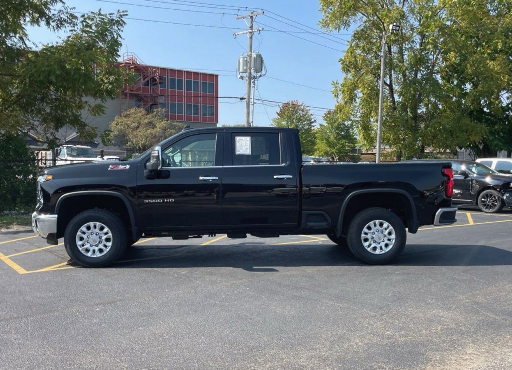 2024 Chevrolet Silverado 3500HD LTZ photo 4