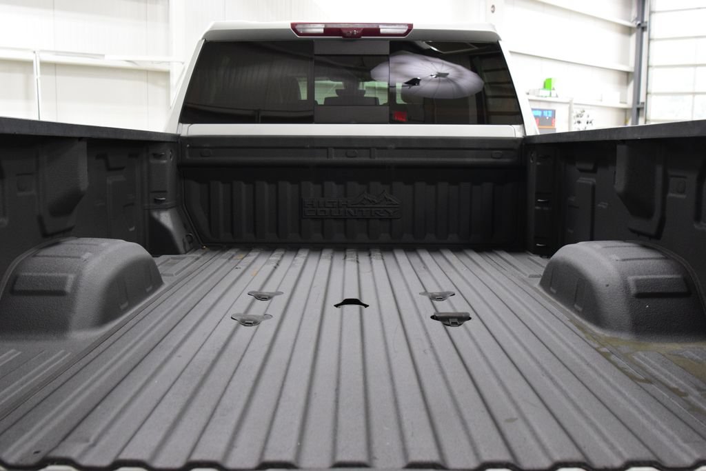 2022 Chevrolet Silverado 3500HD High Country - Photo 28