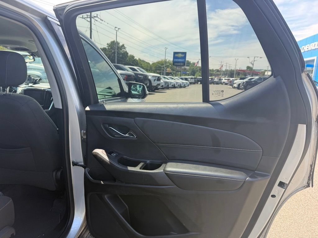 2020 Chevrolet Traverse 1LT - Photo 13