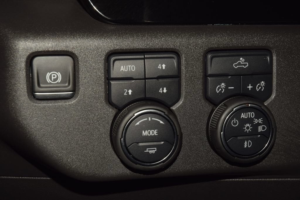 2024 Chevrolet Silverado 1500 LT Trail Boss - Photo 40