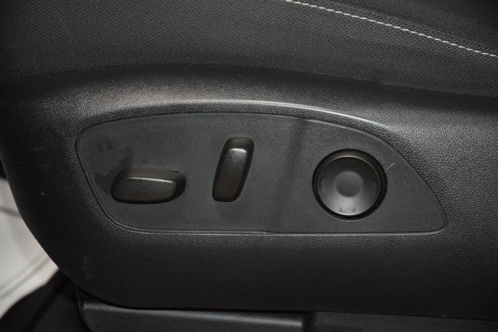 2024 Chevrolet Traverse 2LT - Photo 38