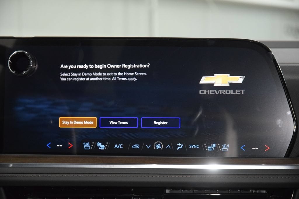 2026 Chevrolet Suburban High Country - Photo 32