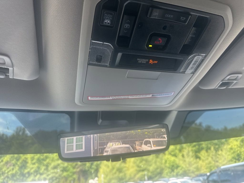 2024 Toyota Tundra Limited - Photo 26