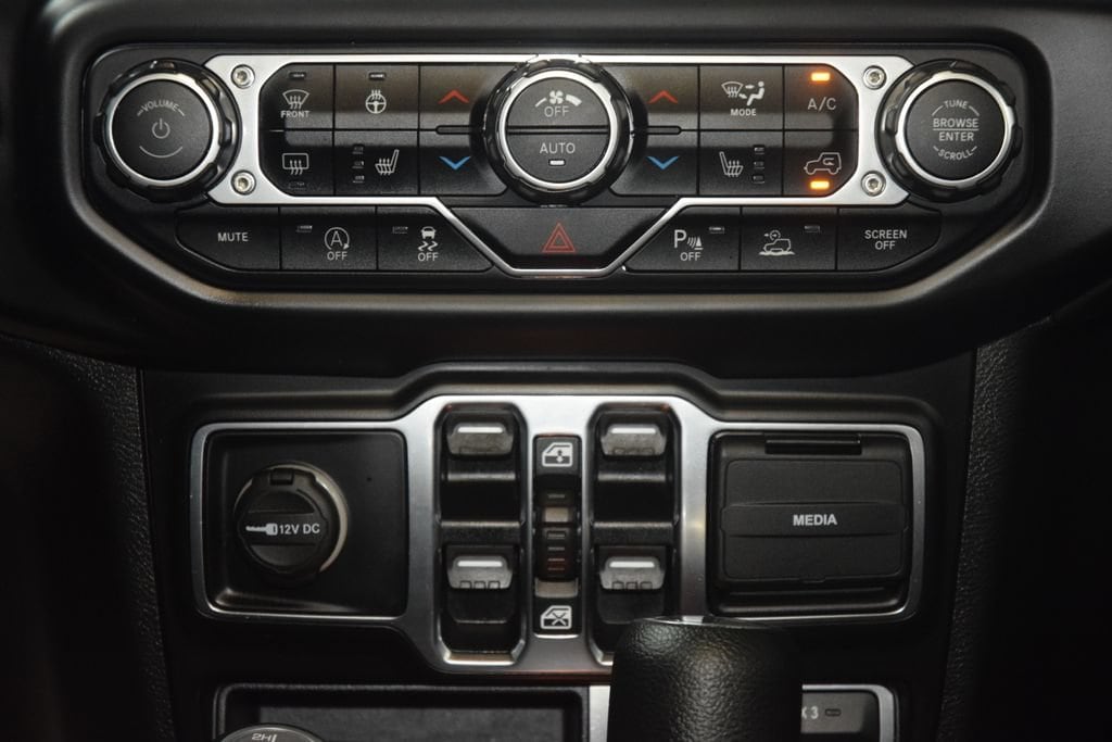 2021 Jeep Wrangler Unlimited Sahara - Photo 31