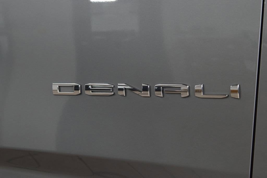 2024 GMC Yukon XL Denali - Photo 14