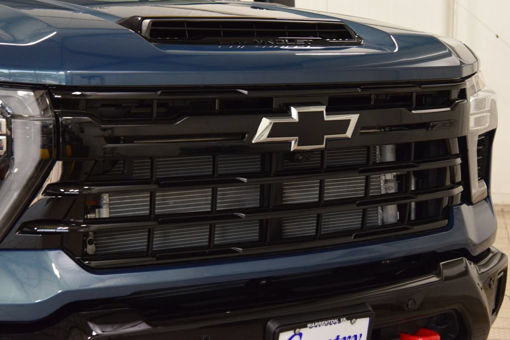 2026 Chevrolet Silverado 2500 HD LTZ - Photo 11