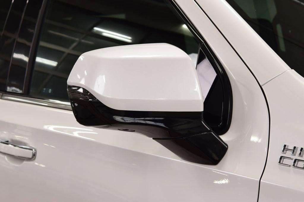 2024 Chevrolet Suburban High Country - Photo 17