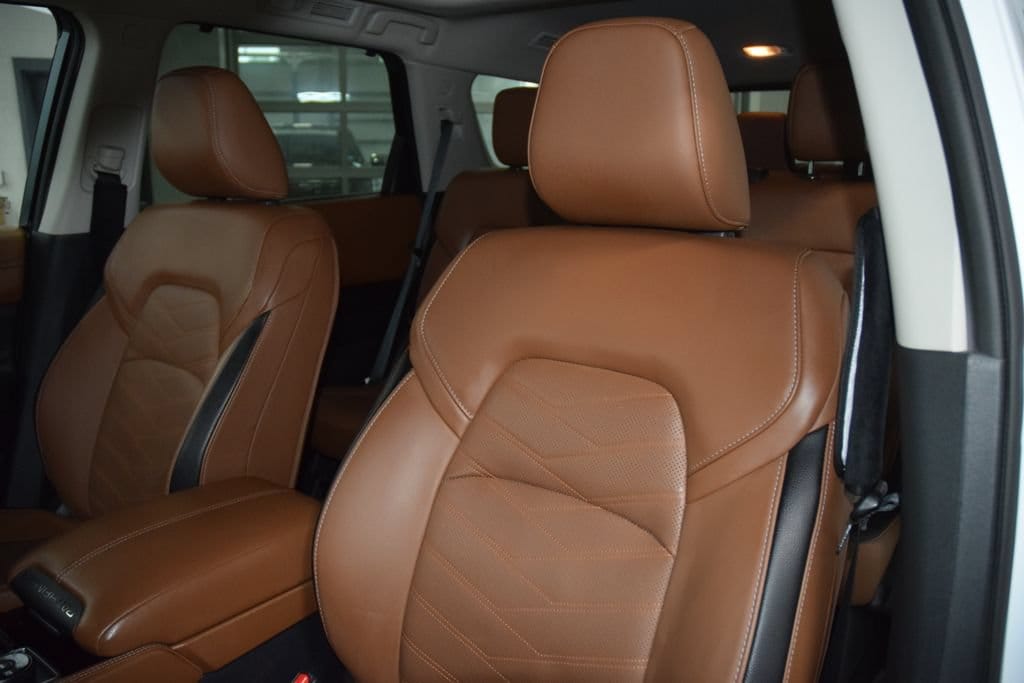 2025 Nissan Pathfinder Platinum - Photo 38
