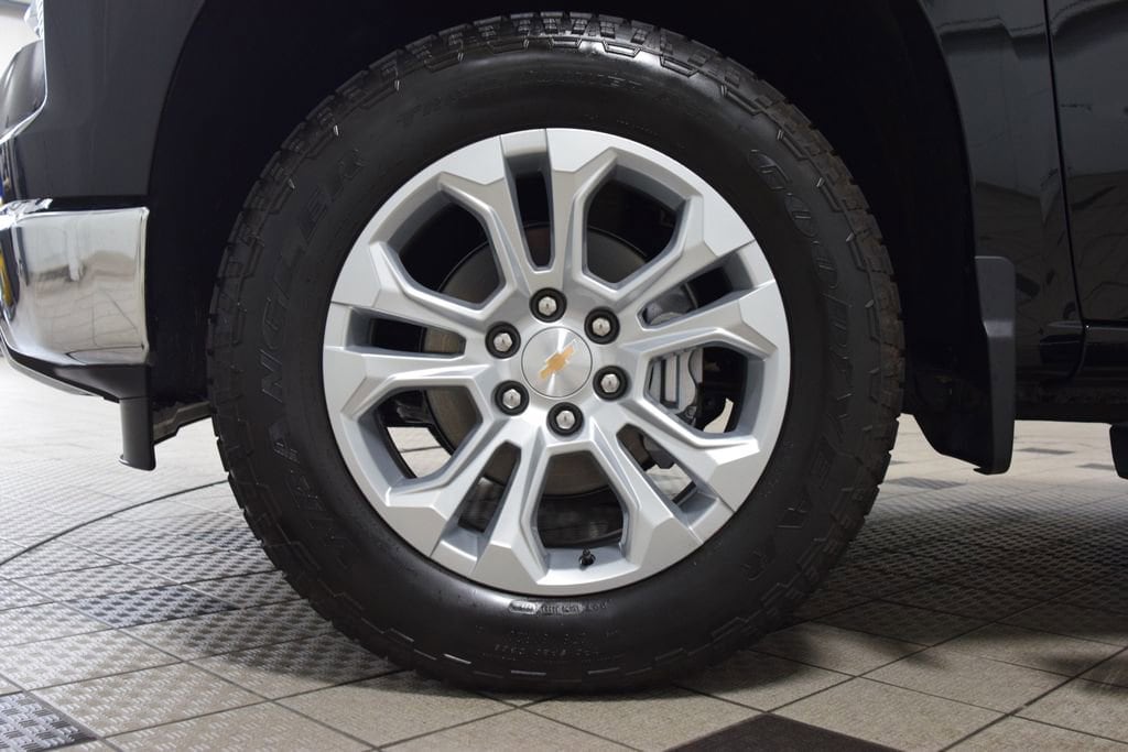 2026 Chevrolet Silverado 1500 LTZ - Photo 25