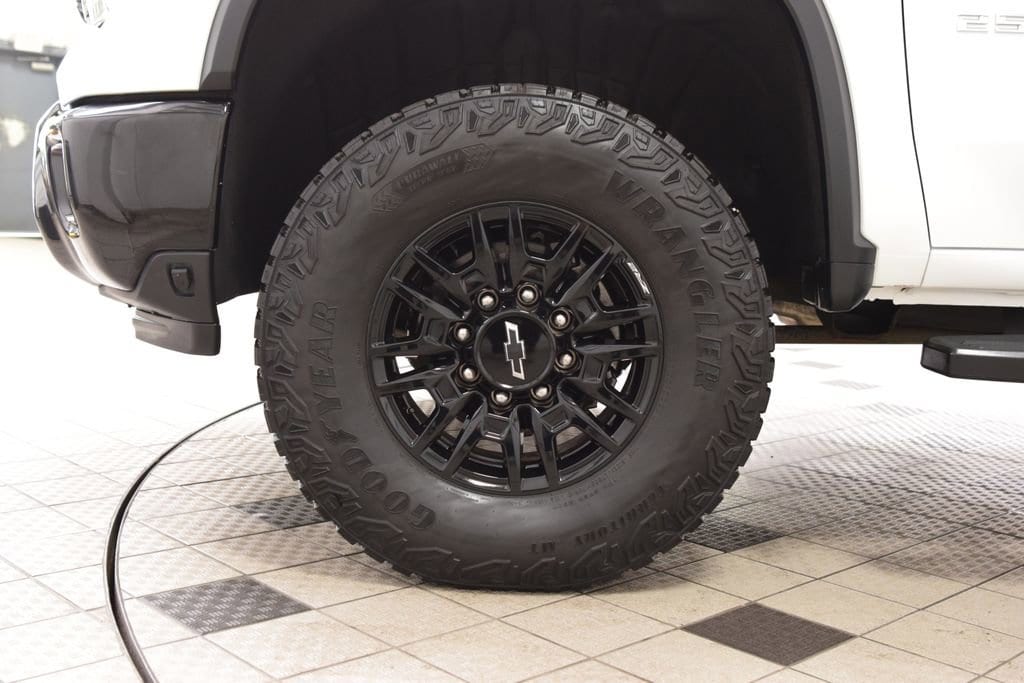 2024 Chevrolet Silverado 2500HD ZR2 - Photo 32