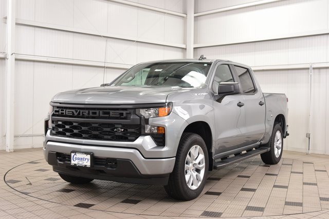 2025 Chevrolet Silverado 1500 Custom photo 3