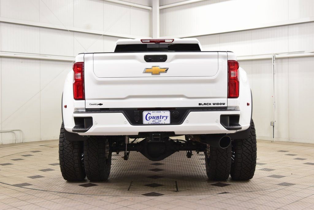 2026 Chevrolet Silverado 3500 HD High Country - Photo 7