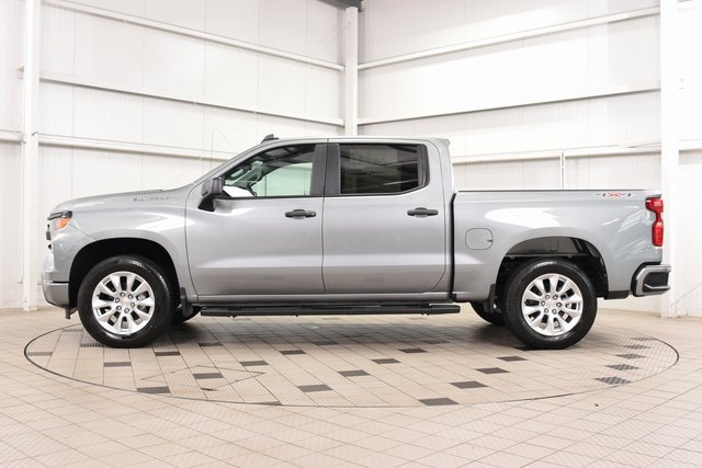 2025 Chevrolet Silverado 1500 Custom photo 4