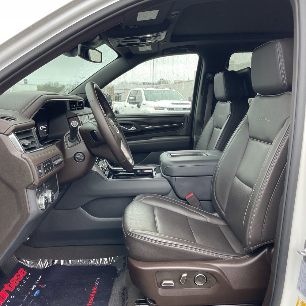 2024 GMC Yukon XL Denali - Photo 14