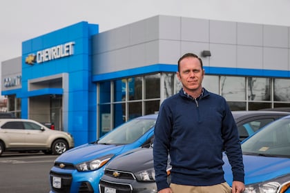 Staff member BOBBY SOUTTER from ID_f2901e27a263
