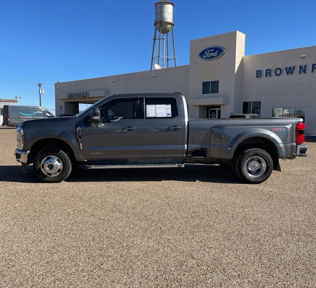 2023 Ford F-350 XL photo 4