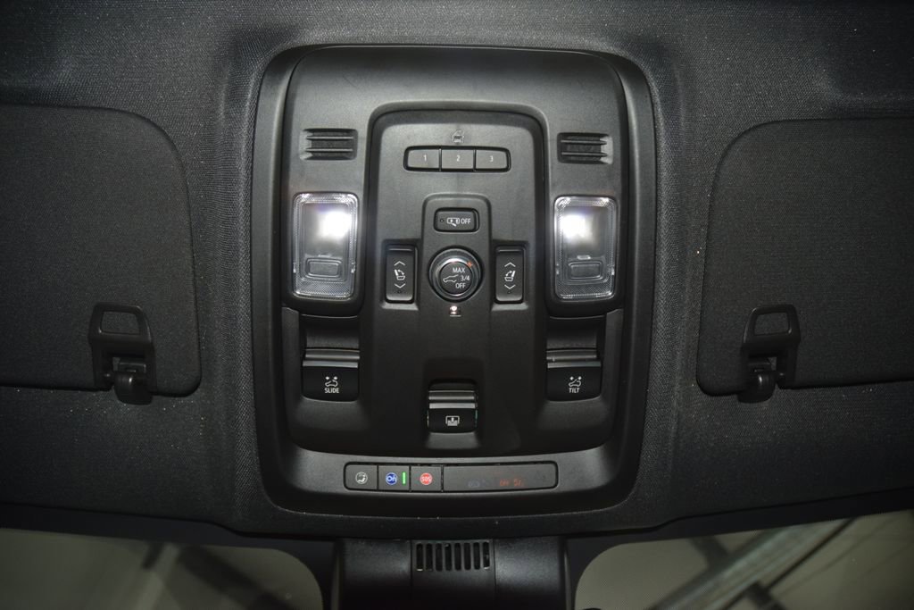 2024 Chevrolet Suburban Z71 - Photo 52