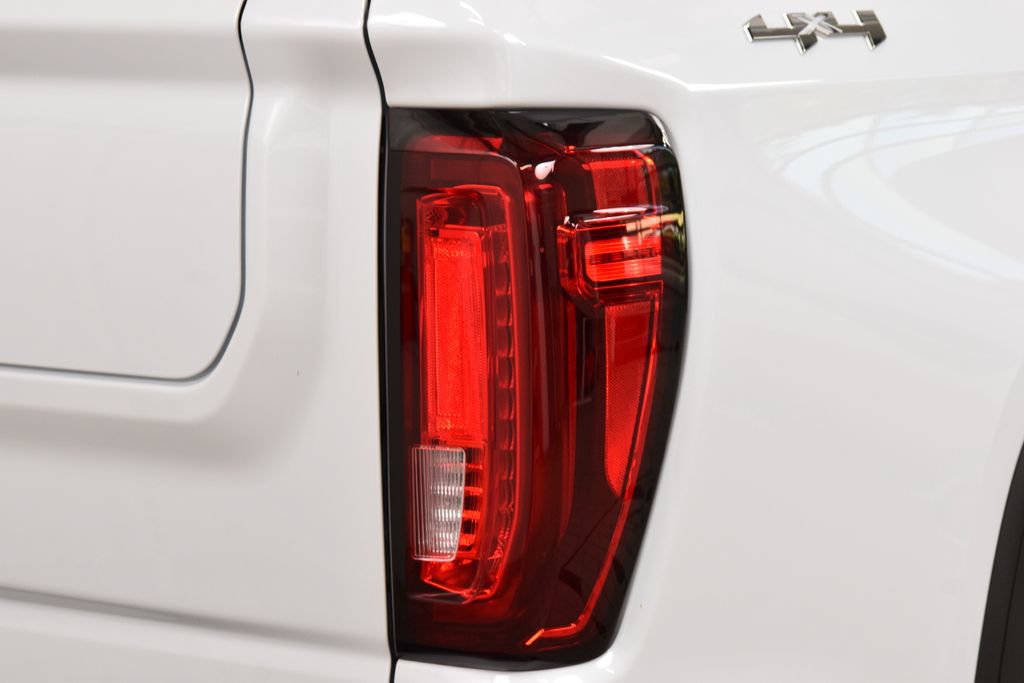 2026 GMC Sierra 1500 SLT - Photo 21