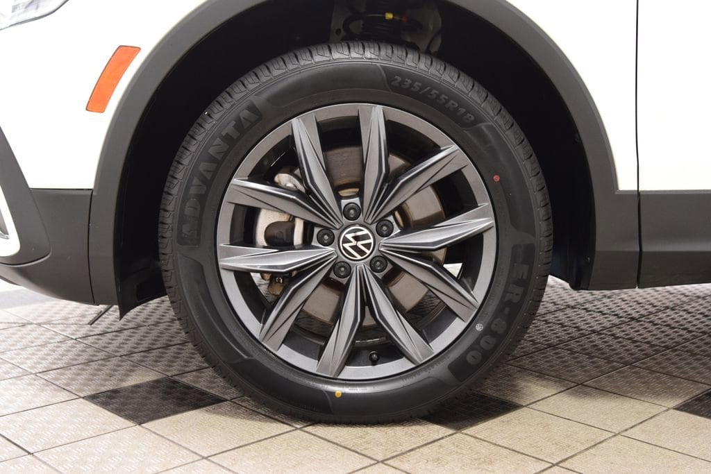 2022 Volkswagen Tiguan SE - Photo 26