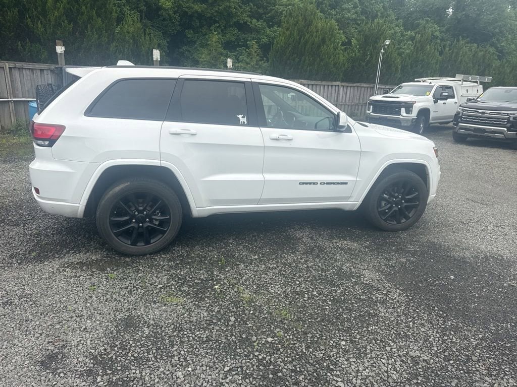 2020 Jeep Grand Cherokee Altitude - Photo 8