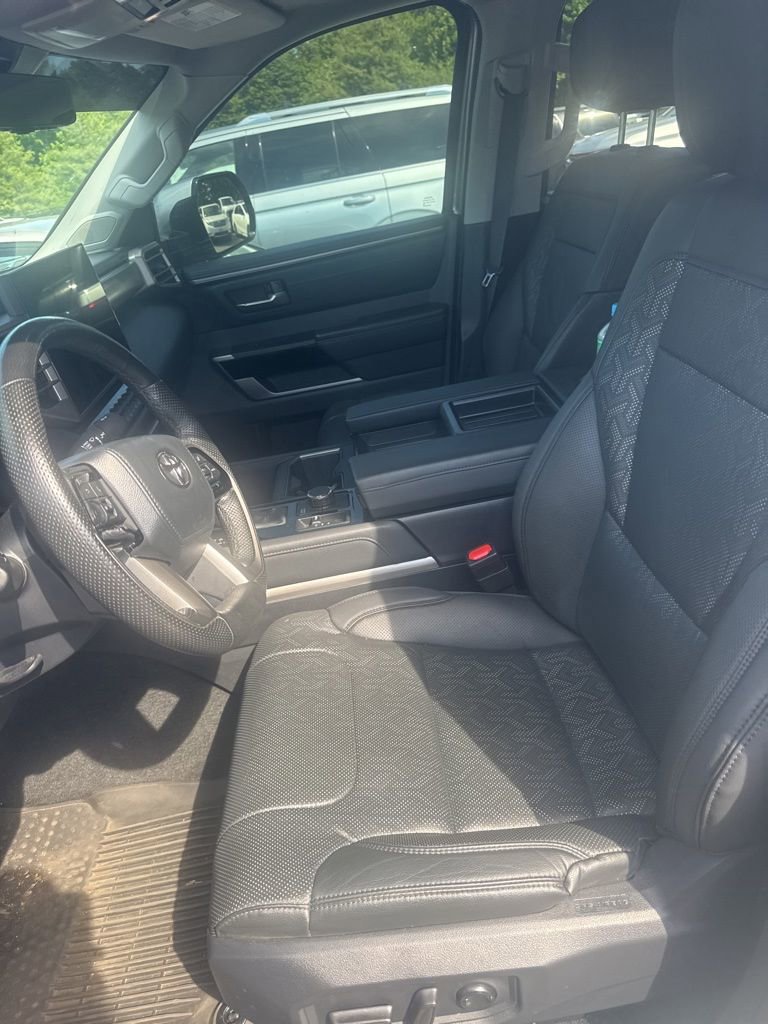 2024 Toyota Tundra Limited - Photo 20