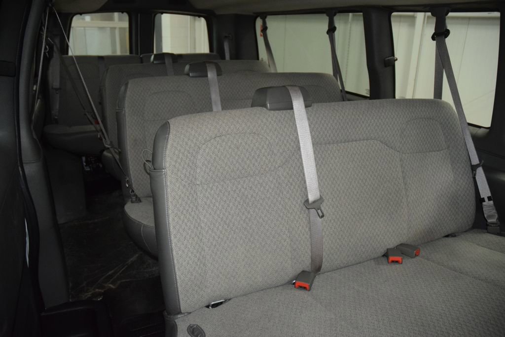 2025 Chevrolet Express Passenger LT - Photo 35