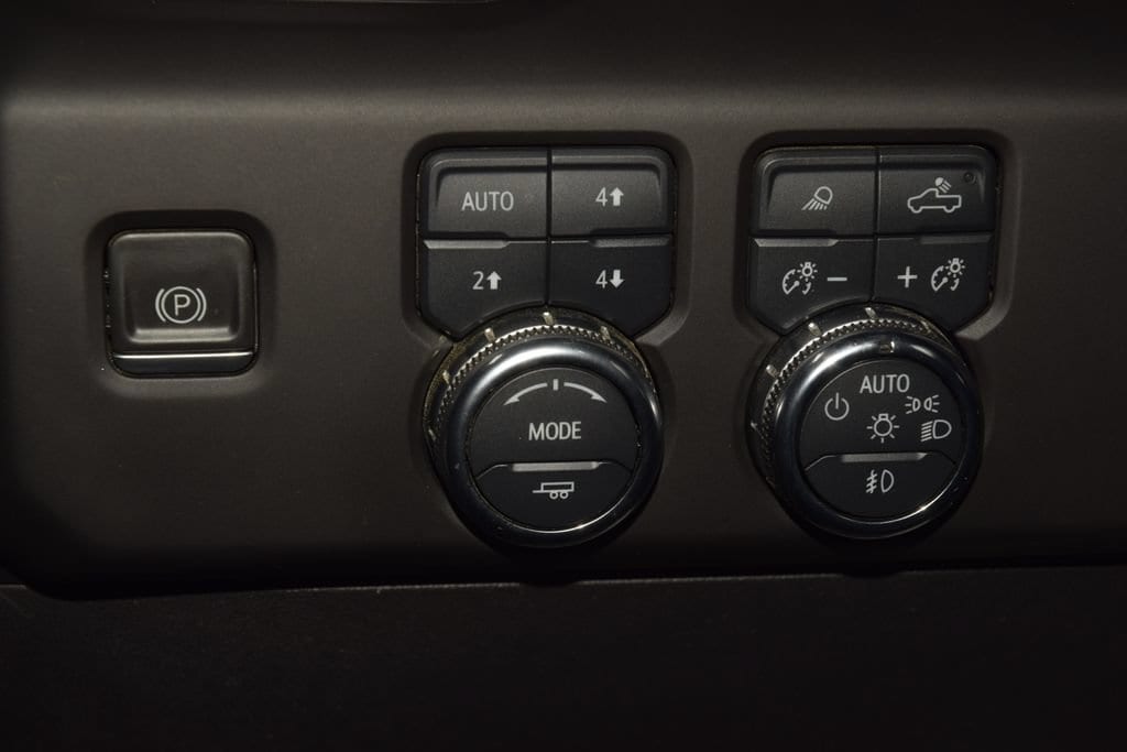 2023 GMC Sierra 1500 AT4X - Photo 37