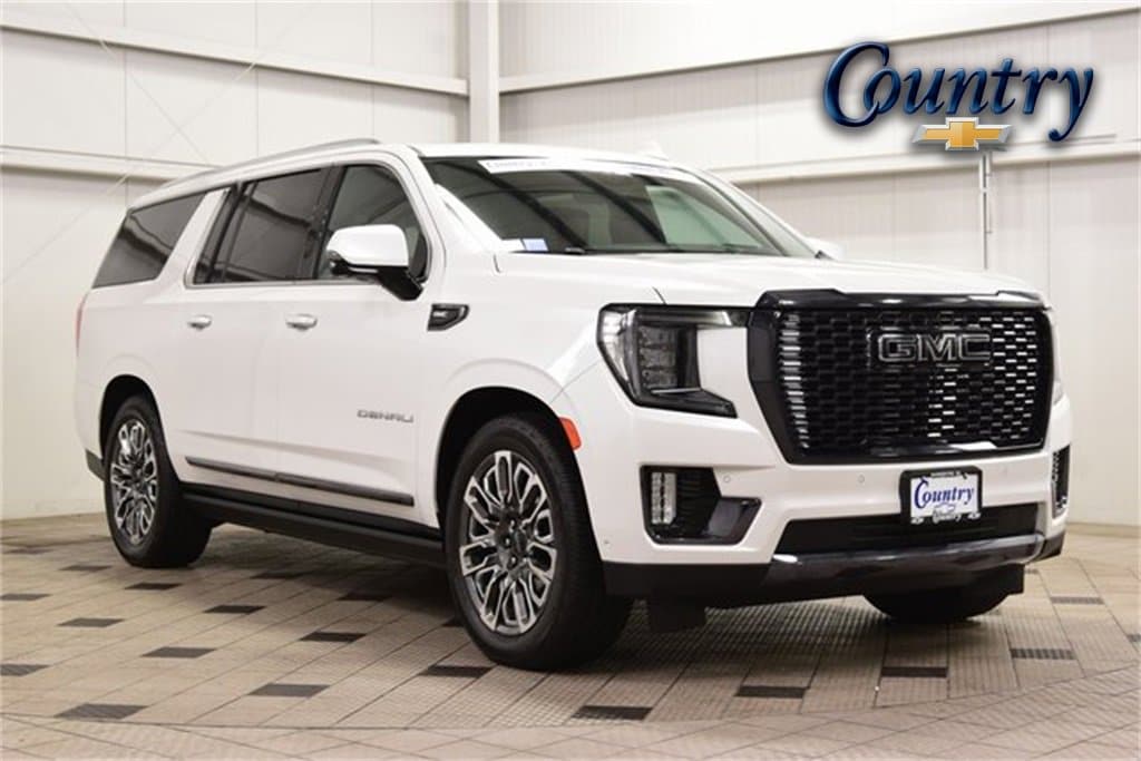 2023 GMC Yukon XL Denali Ultimate's photo