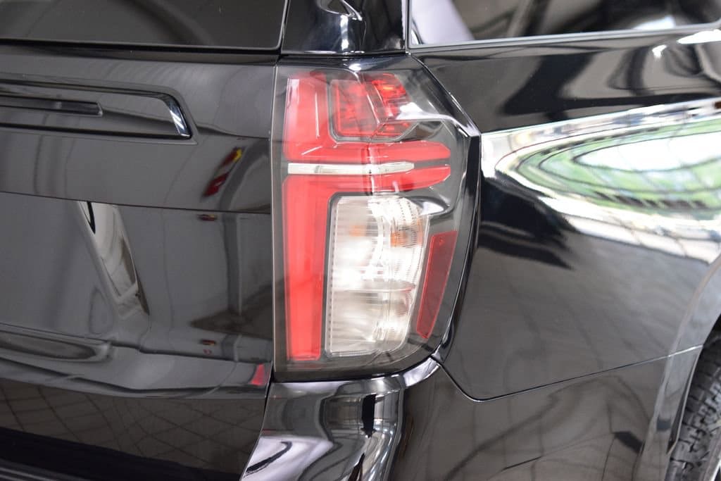2023 Chevrolet Suburban Z71 - Photo 21