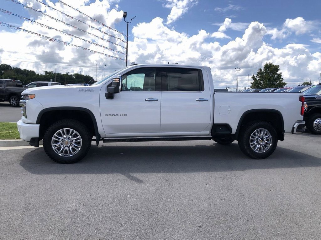 2023 Chevrolet Silverado 3500HD High Country photo 3