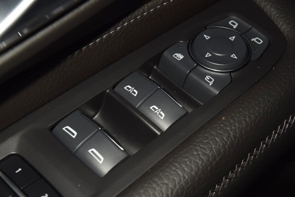 2024 GMC Yukon Denali - Photo 51