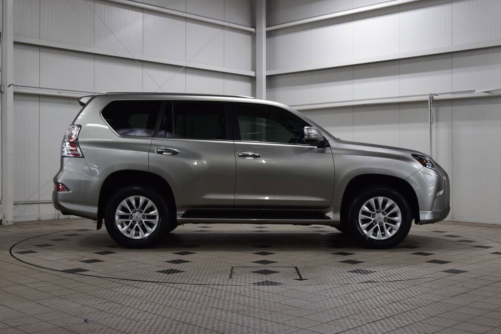 2022 Lexus GX PREMIUM - Photo 9