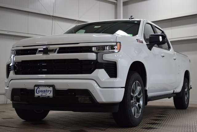 2025 Chevrolet Silverado 1500 RST photo 3