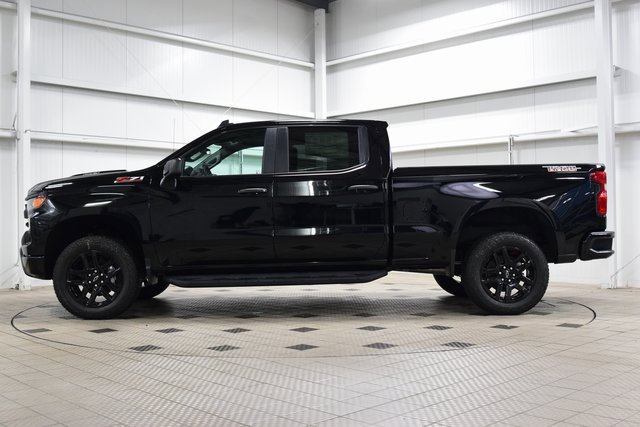 2026 Chevrolet Silverado 1500 Custom Trail Boss photo 2