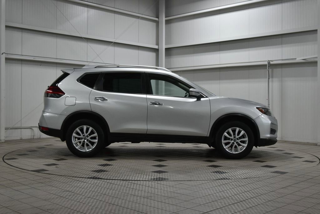 2018 Nissan Rogue SV - Photo 9