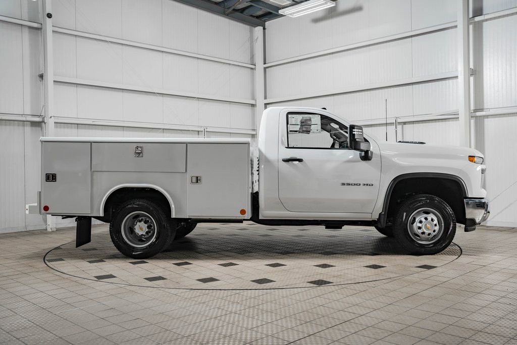 2025 Chevrolet Silverado 3500 HD Work Truck - Photo 8