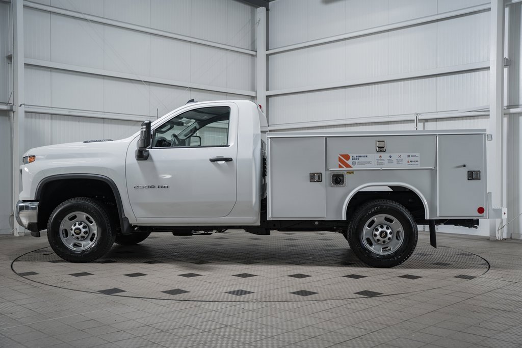 2025 Chevrolet Silverado 2500HD Work Truck photo 2