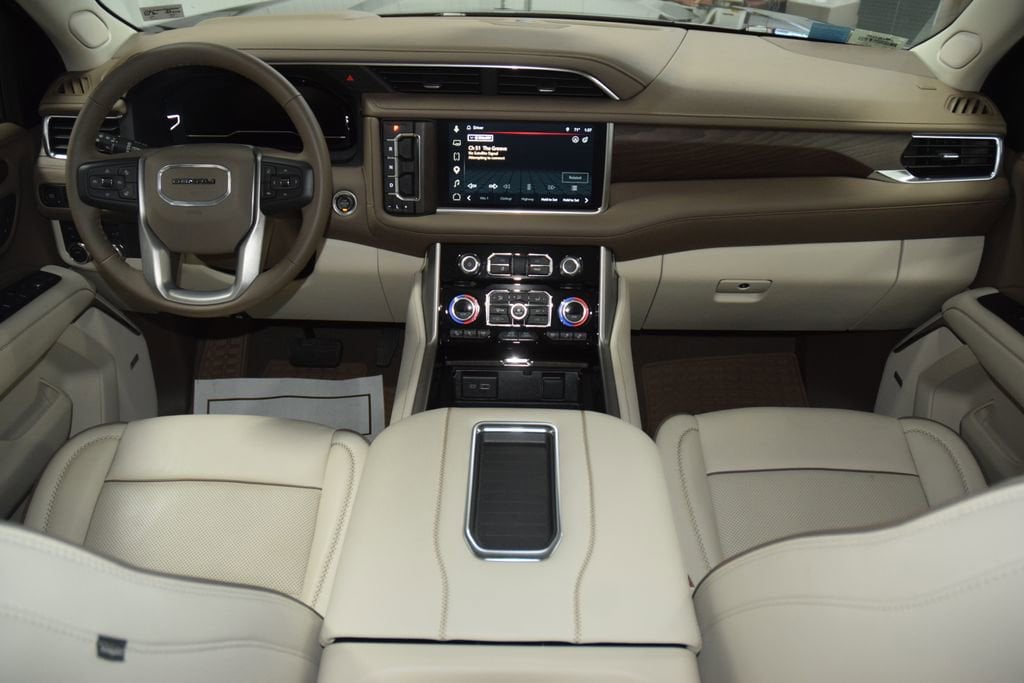 2024 GMC Yukon Denali - Photo 33