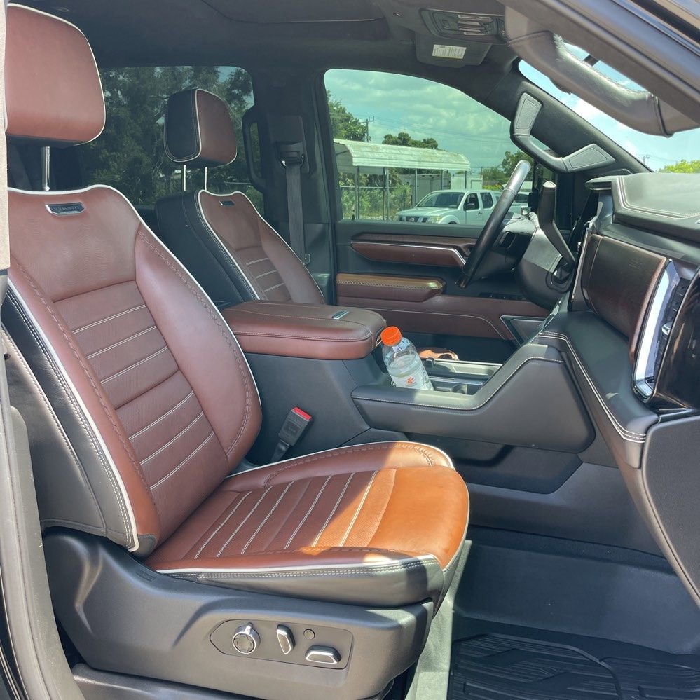 2024 GMC Sierra 3500HD Denali Ultimate - Photo 17
