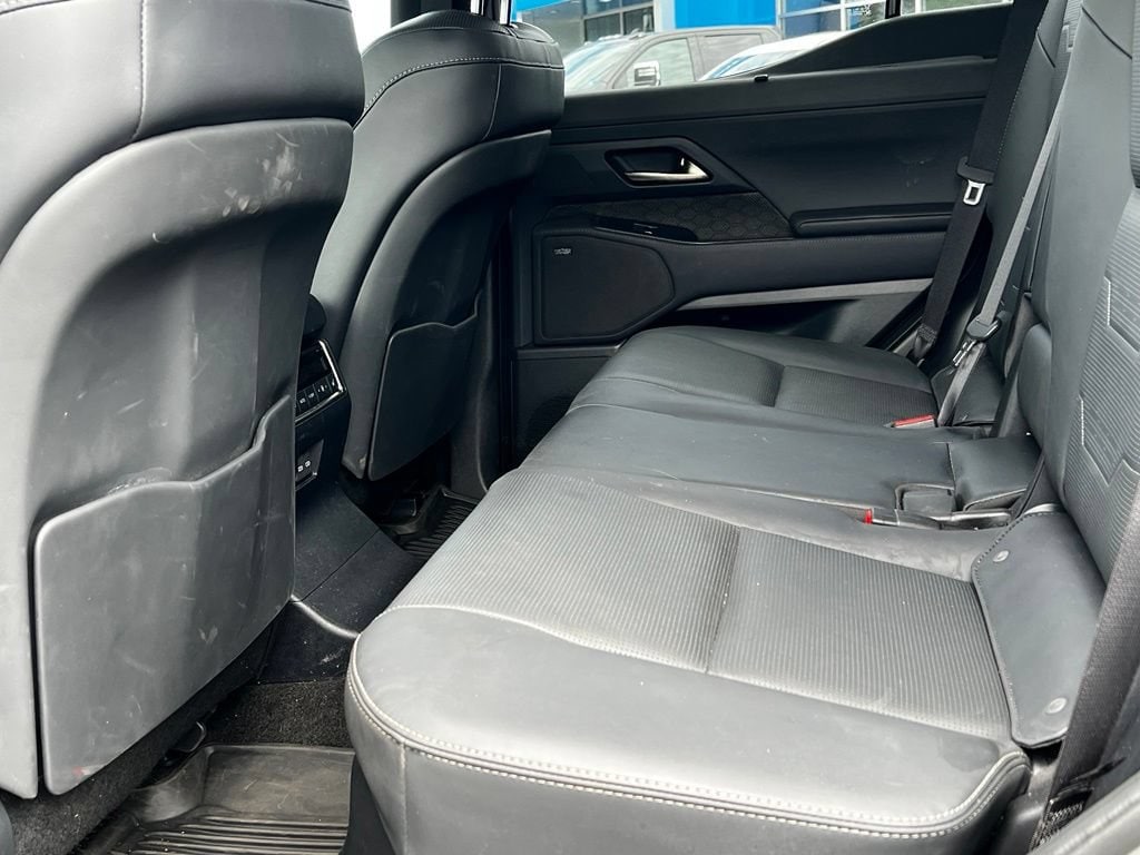 2025 Lexus GX Luxury - Photo 14
