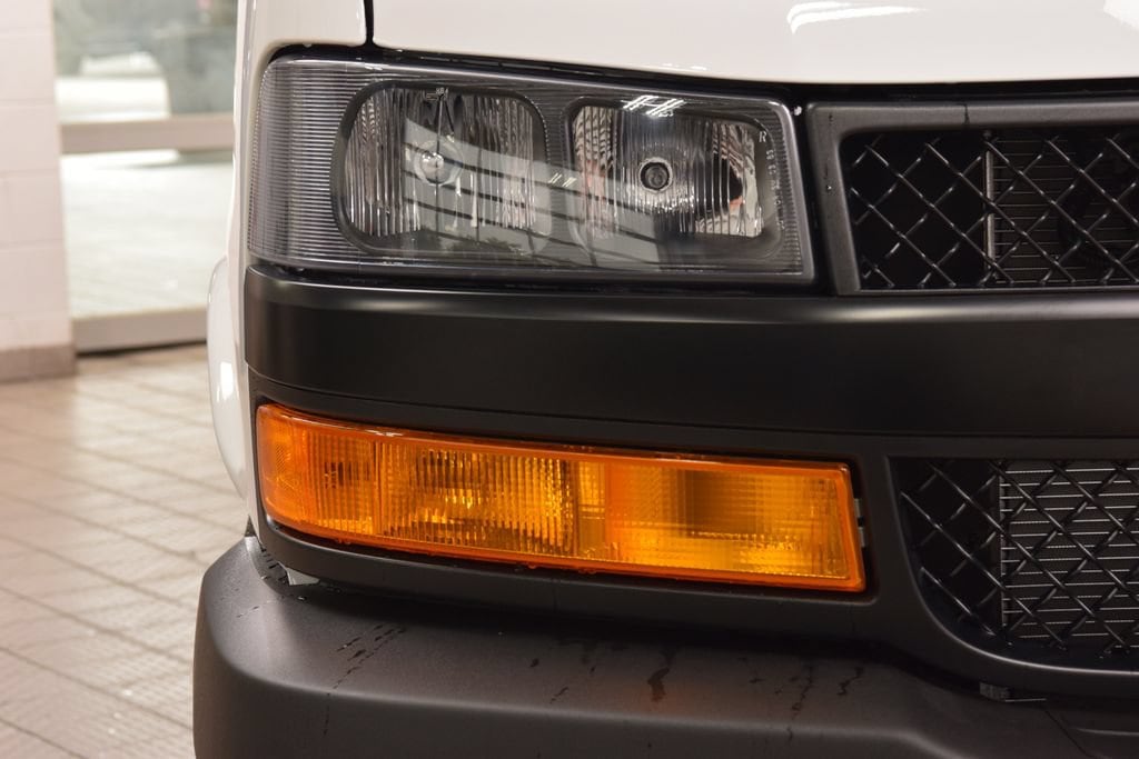 2026 Chevrolet Express Passenger LS - Photo 7