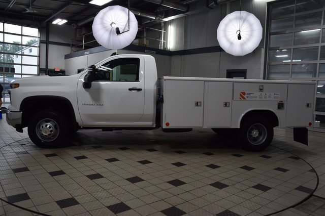 2025 Chevrolet Silverado 3500HD Work Truck photo 3