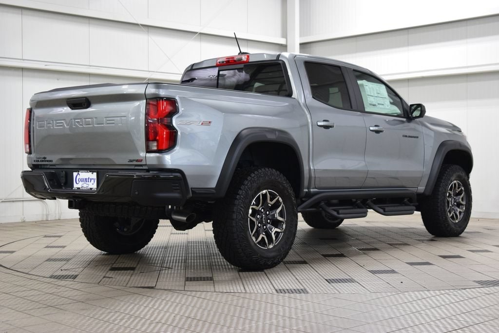 2026 Chevrolet Colorado ZR2 - Photo 8