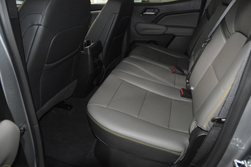 2026 Chevrolet Colorado ZR2 - Photo 48