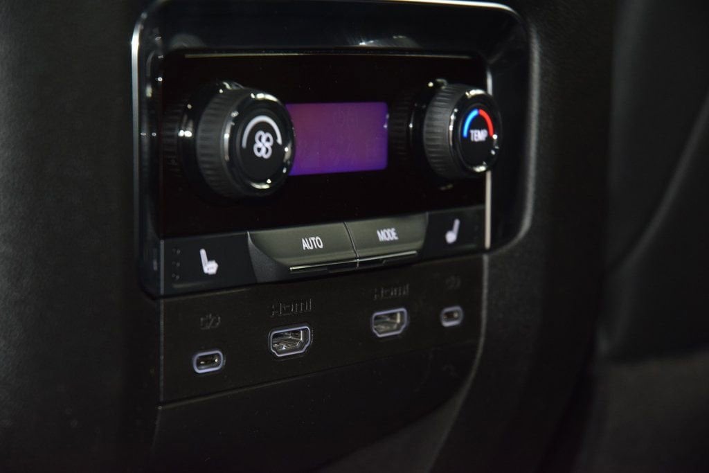 2026 Chevrolet Suburban High Country - Photo 43