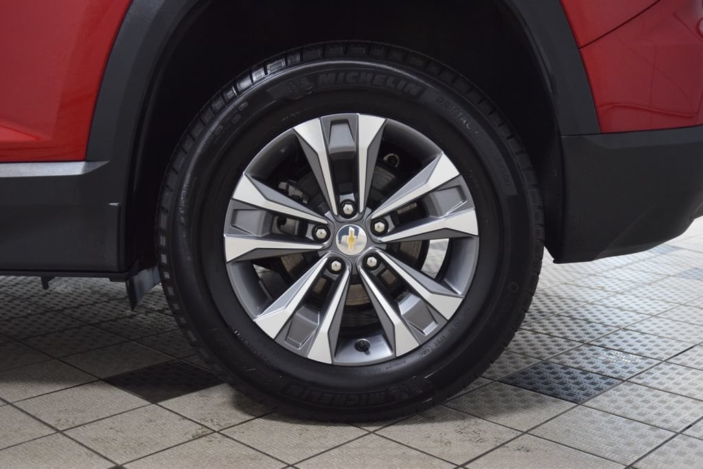 2025 Chevrolet Equinox LT - Photo 27