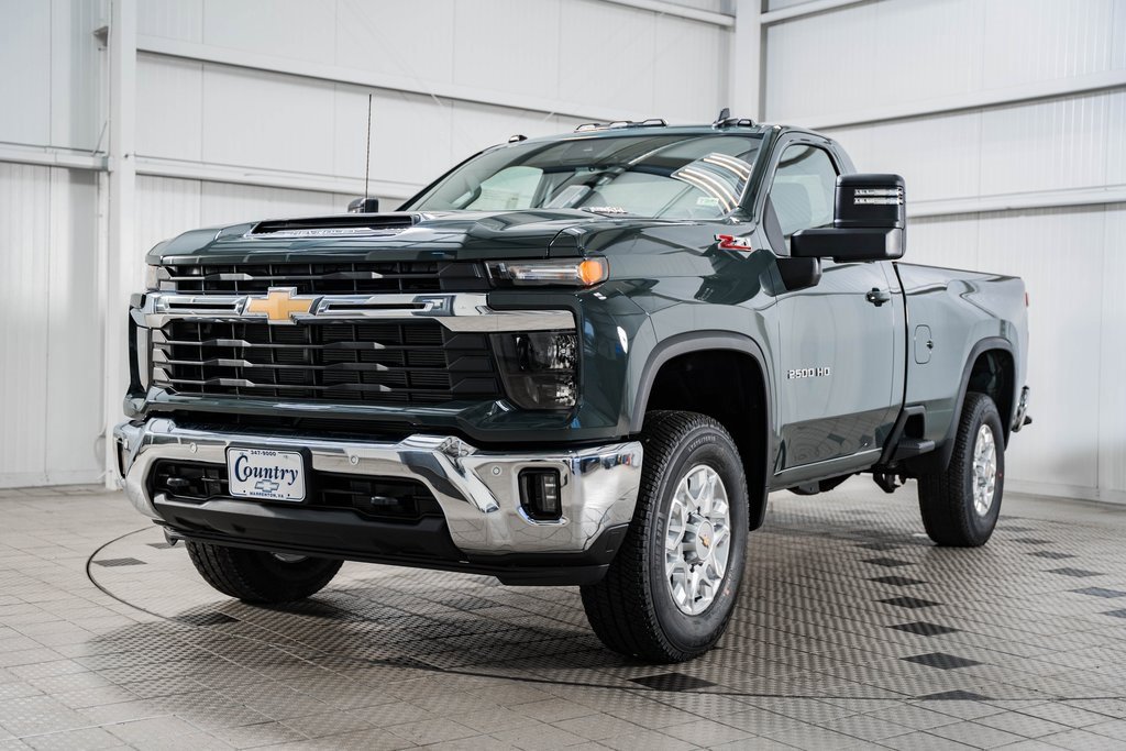 2025 Chevrolet Silverado LT photo 3